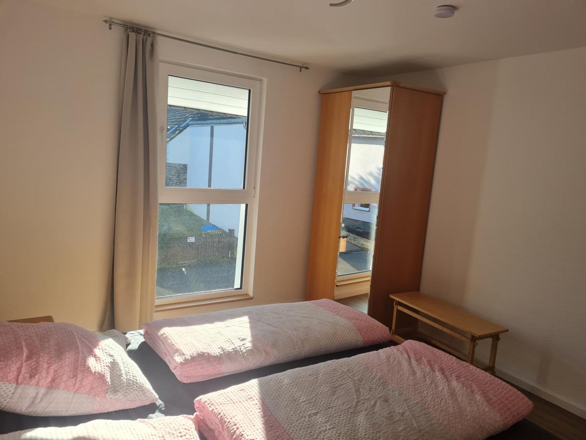 Ferienwohnung Am Rursee Зимерат Екстериор снимка